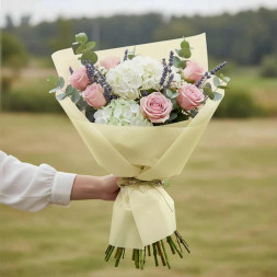 Пленка в рулоне Лак пастель кремовая размер 59см 180гр