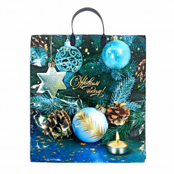 Пакет с пластмассовыми ручками Свеча и шишки размер 40*44см 10шт