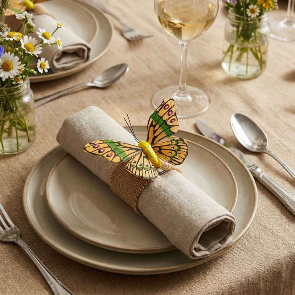 Бабочка на прищепке оранжевая размер 8см