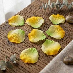 Лепестки роз желто-зеленые d-4см уп 144шт