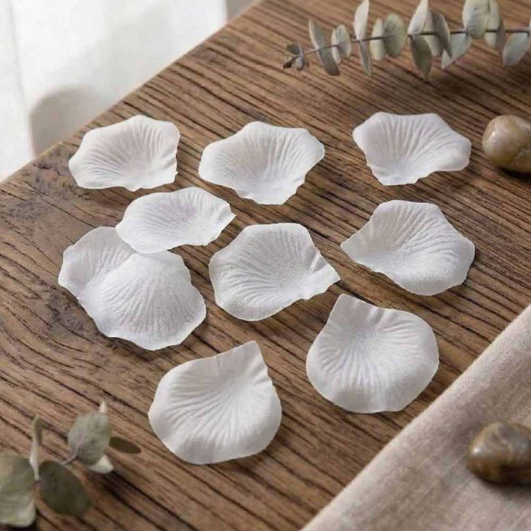 Лепестки роз белые d-4см уп 144шт