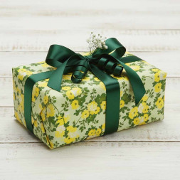 Бумага гофрированная Флорима Цветы на зеленом 50см*10м 